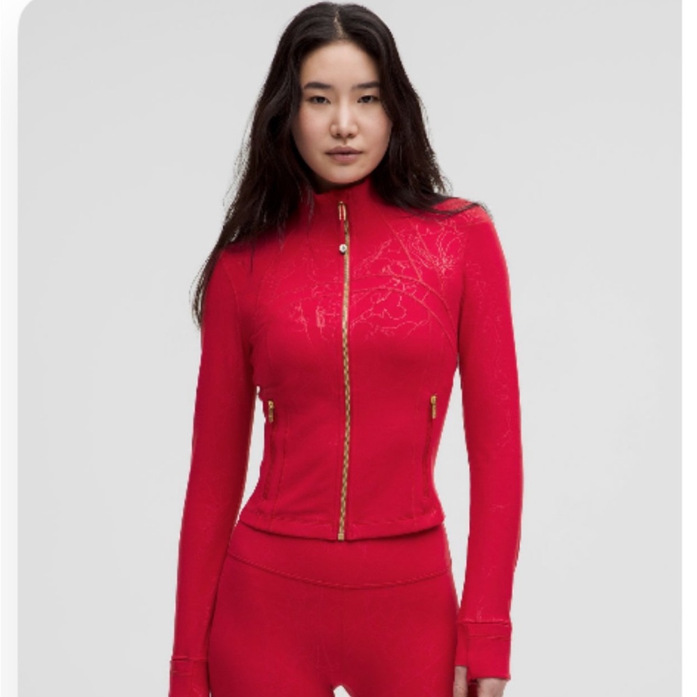 Lunar New Year
Define Cropped Jacket